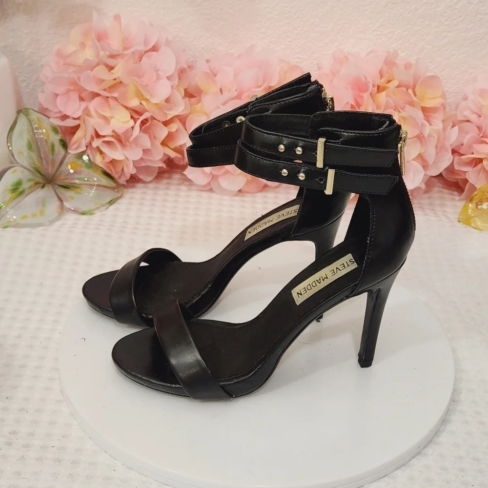 Steve Madden Kaylaa Women Black Ankle Strap Open Toe Heels Size 6M